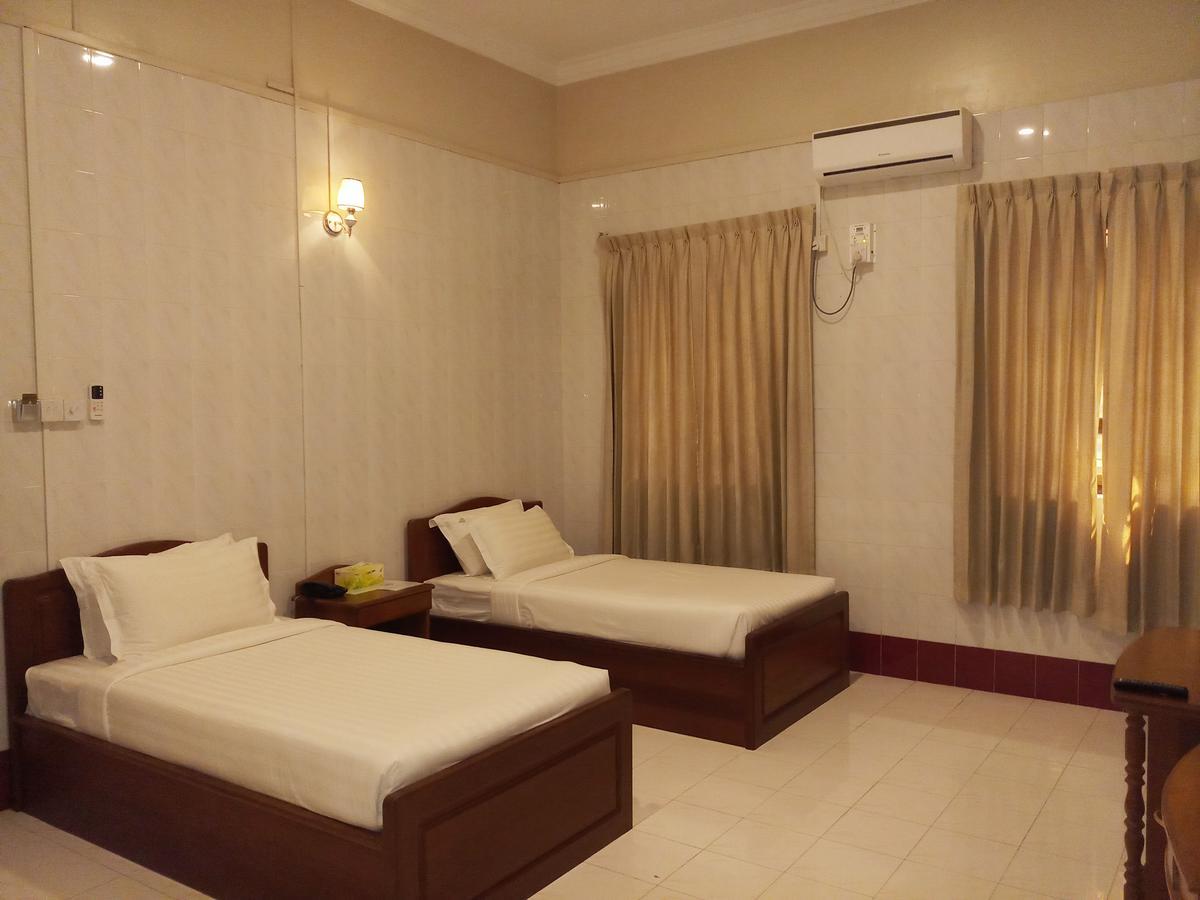 Ruby Garden Hotel Yangon Luaran gambar