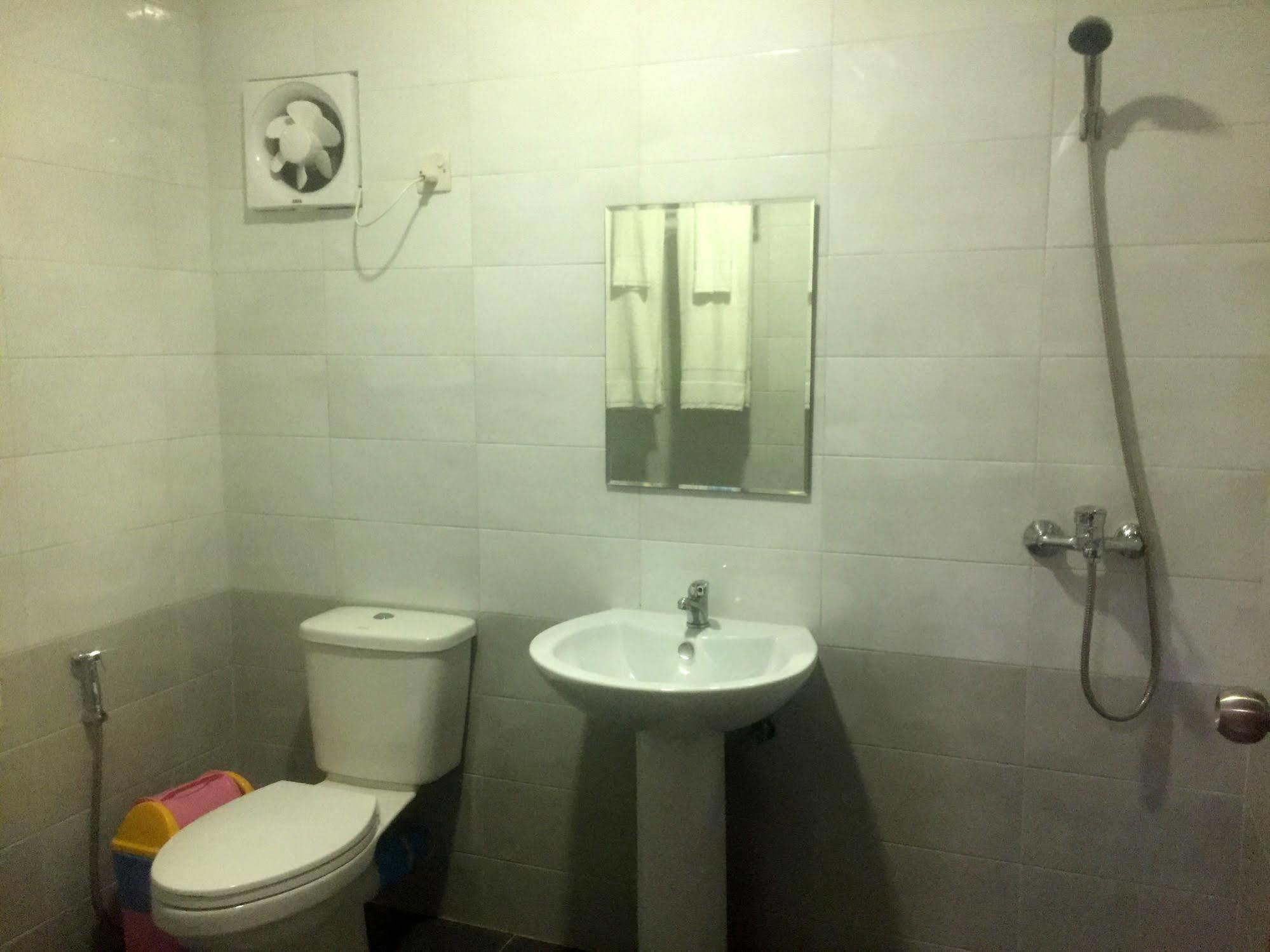Ruby Garden Hotel Yangon Luaran gambar